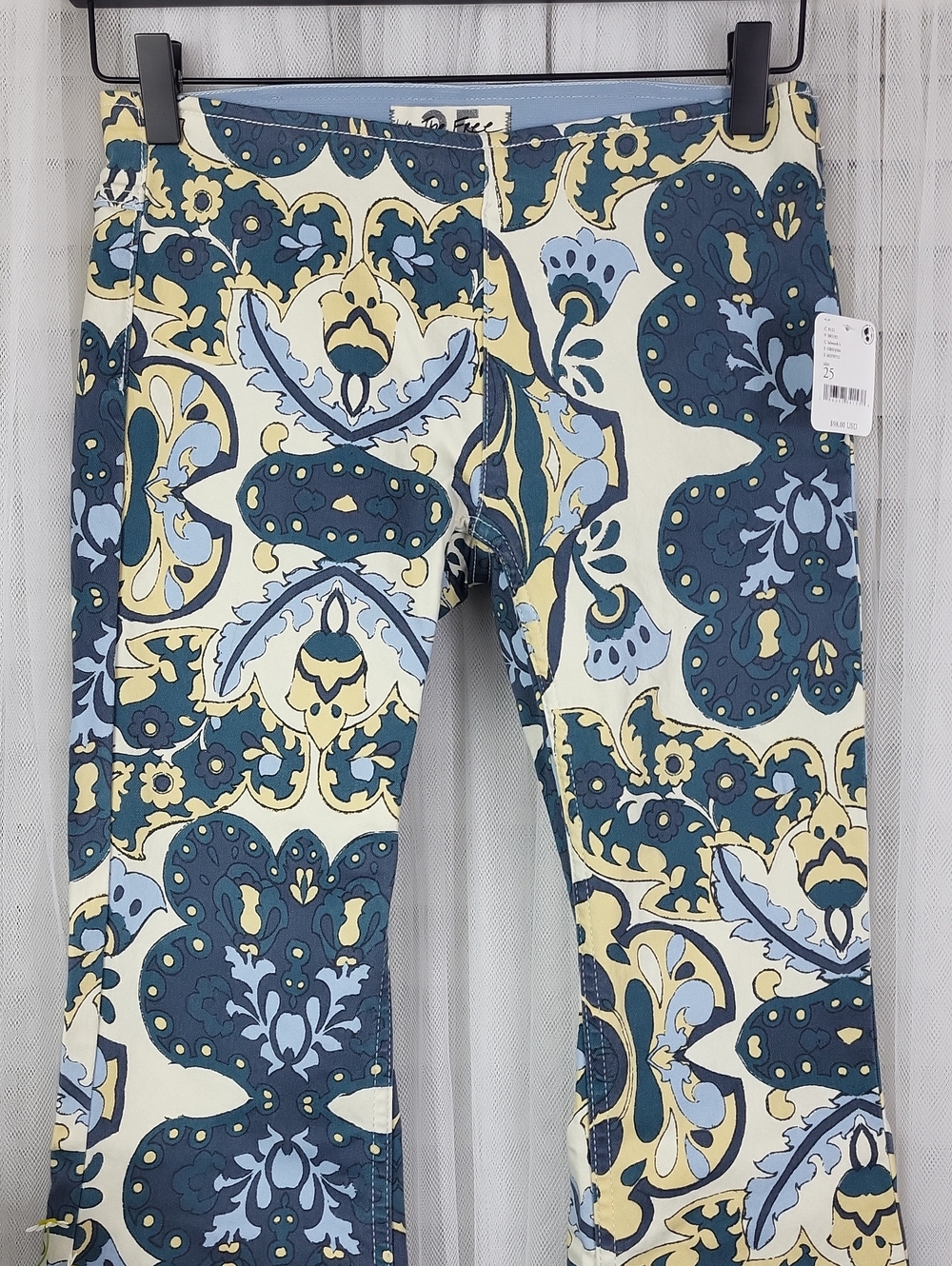 We The Free Jeans Multicolor Paisley Floral Mid Rise Flare Stretch. Size 25 - Picture 8 of 14